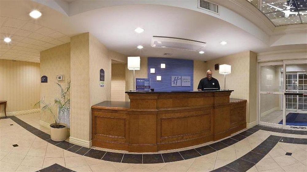 Holiday Inn Express Hotel & Suites Reading By Ihg Dış mekan fotoğraf