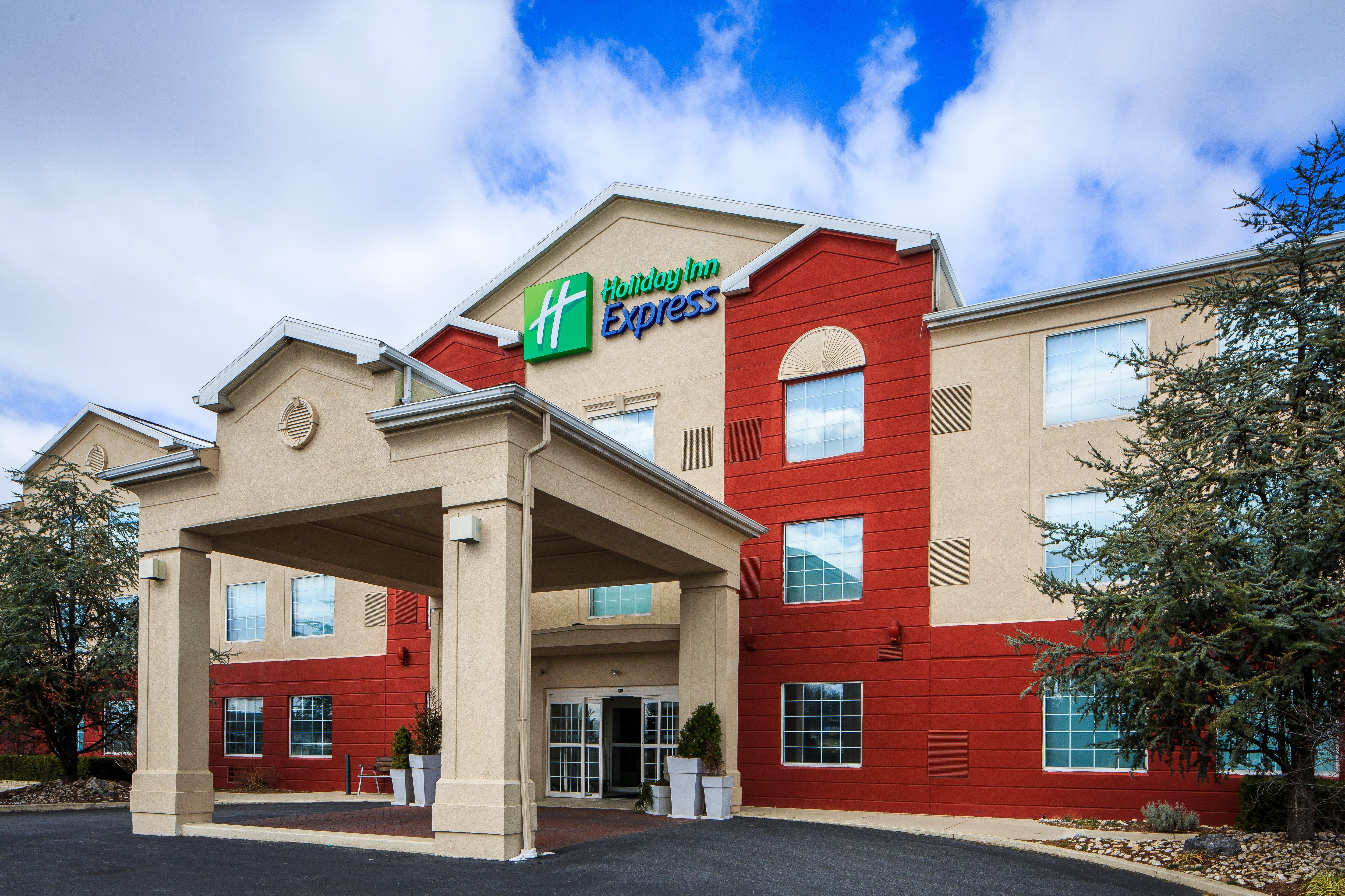 Holiday Inn Express Hotel & Suites Reading By Ihg Dış mekan fotoğraf