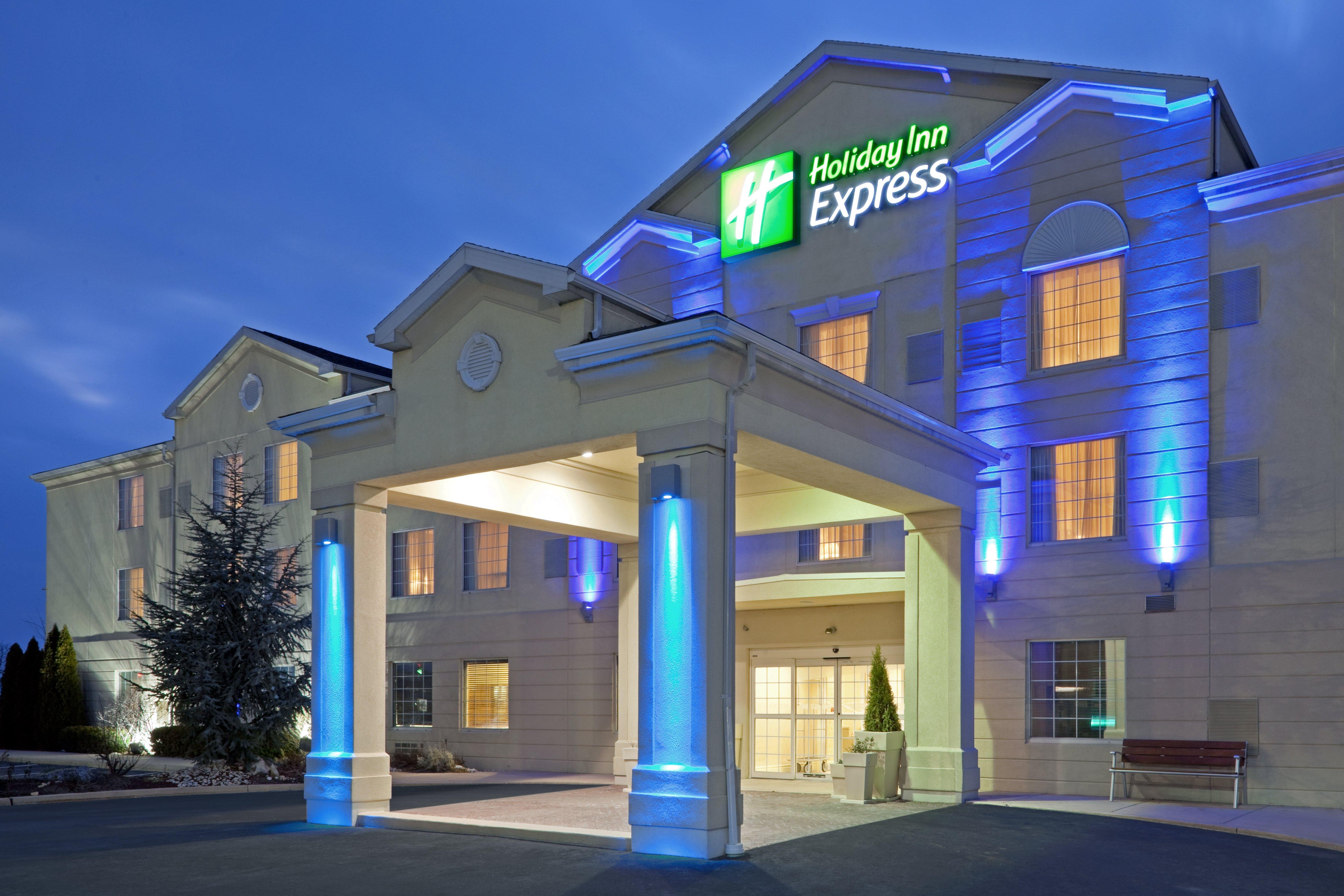 Holiday Inn Express Hotel & Suites Reading By Ihg Dış mekan fotoğraf