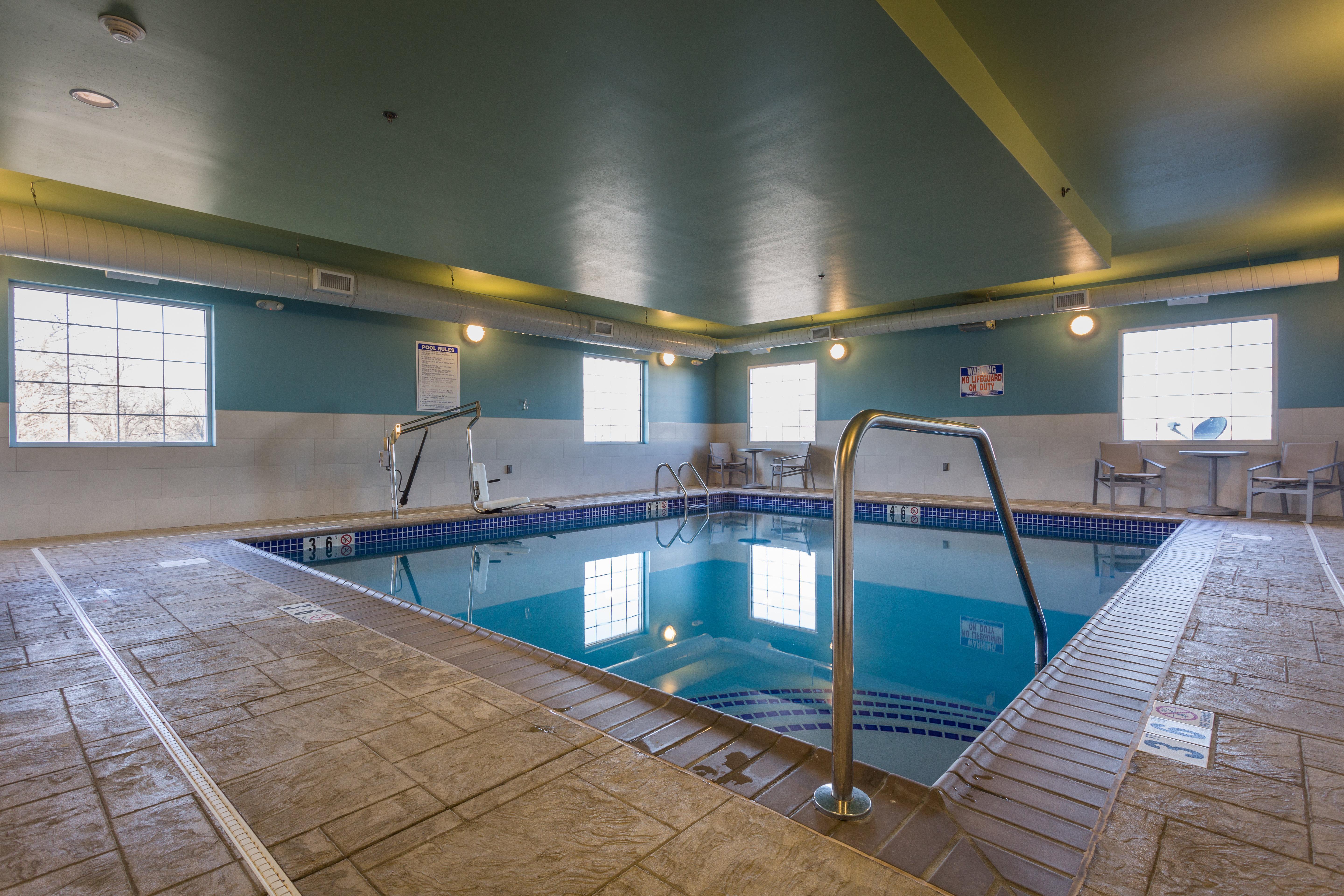 Holiday Inn Express Hotel & Suites Reading By Ihg Dış mekan fotoğraf
