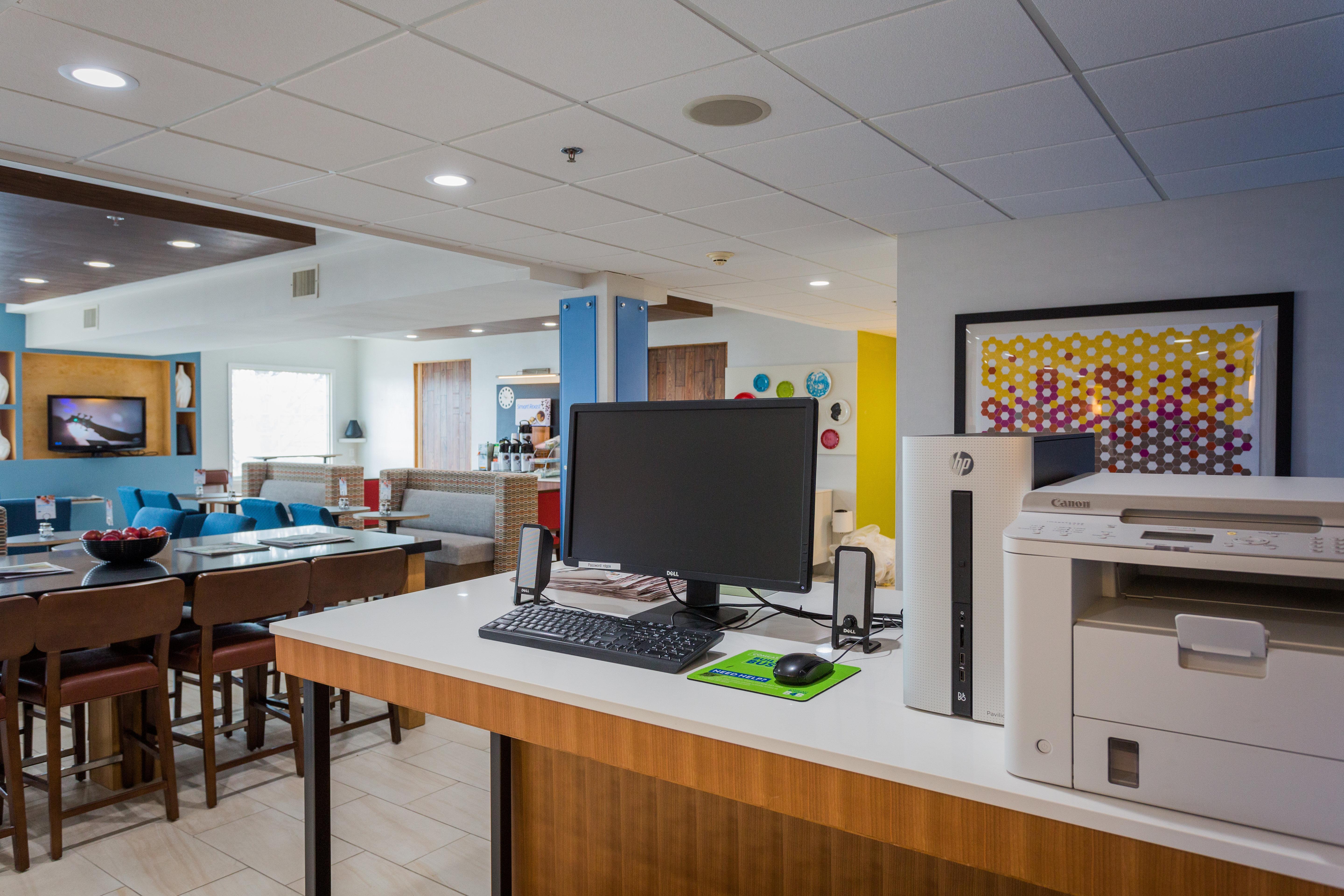 Holiday Inn Express Hotel & Suites Reading By Ihg Dış mekan fotoğraf