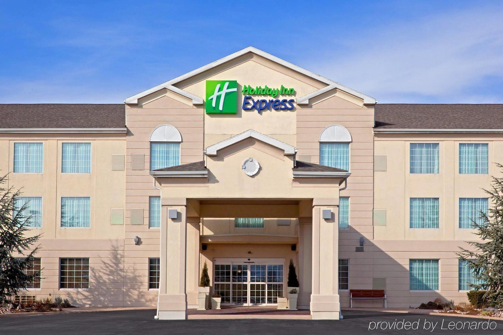 Holiday Inn Express Hotel & Suites Reading By Ihg Dış mekan fotoğraf