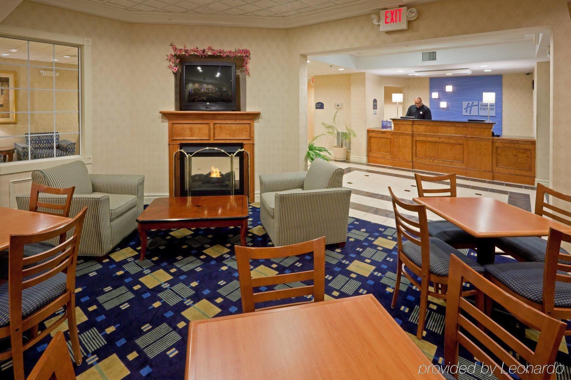 Holiday Inn Express Hotel & Suites Reading By Ihg Dış mekan fotoğraf