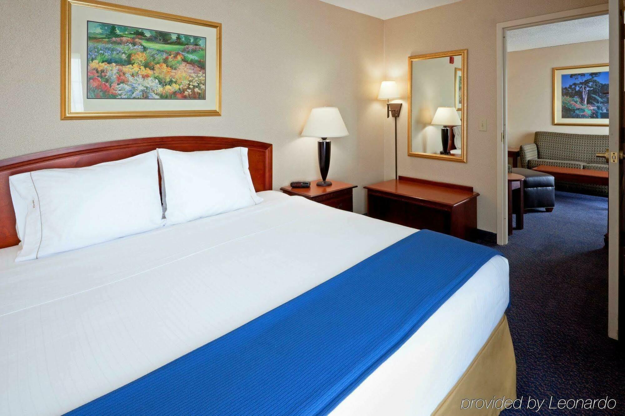 Holiday Inn Express Hotel & Suites Reading By Ihg Dış mekan fotoğraf